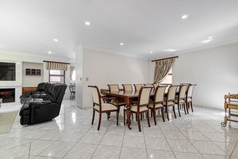 To Let 4 Bedroom Property for Rent in Dainfern Golf Estate Gauteng