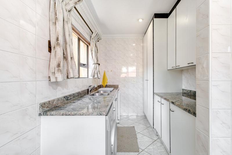 To Let 4 Bedroom Property for Rent in Dainfern Golf Estate Gauteng