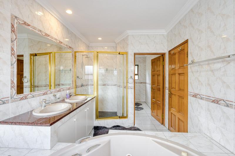 To Let 4 Bedroom Property for Rent in Dainfern Golf Estate Gauteng