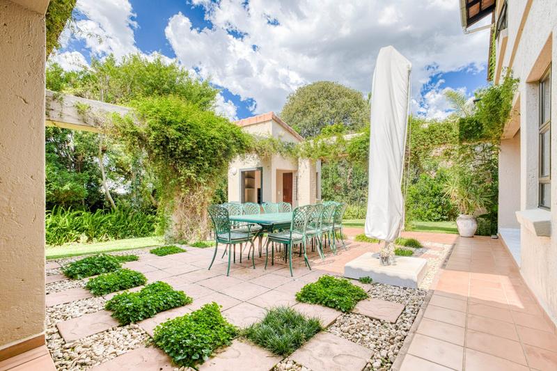 To Let 4 Bedroom Property for Rent in Dainfern Golf Estate Gauteng