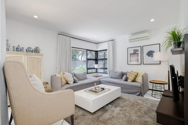 To Let 4 Bedroom Property for Rent in Dainfern Golf Estate Gauteng