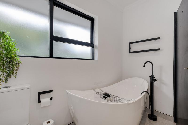 To Let 4 Bedroom Property for Rent in Dainfern Golf Estate Gauteng