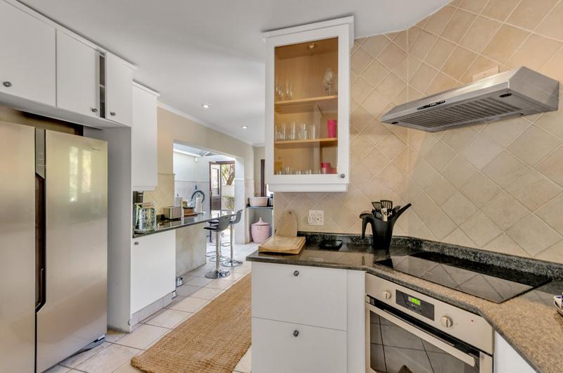 To Let 4 Bedroom Property for Rent in Dainfern Golf Estate Gauteng