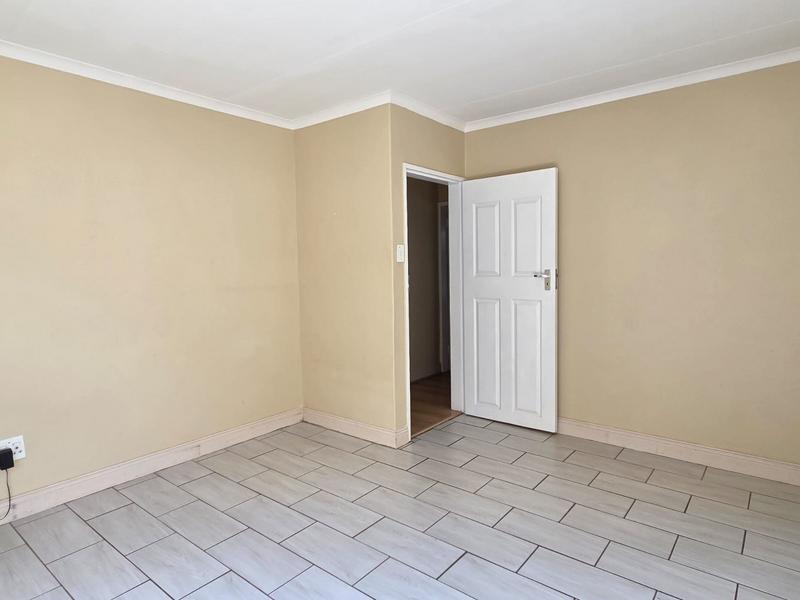 3 Bedroom Property for Sale in Faerie Glen Gauteng
