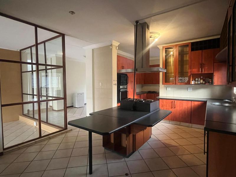 To Let 4 Bedroom Property for Rent in Olympus AH Gauteng