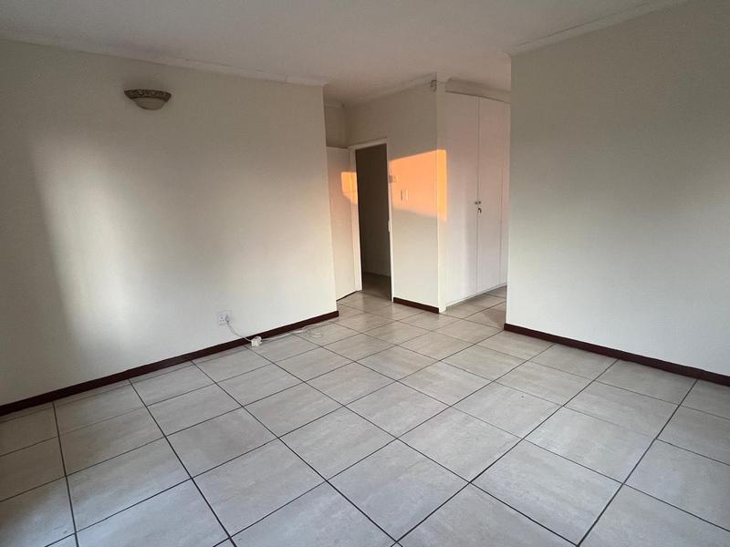 To Let 4 Bedroom Property for Rent in Olympus AH Gauteng