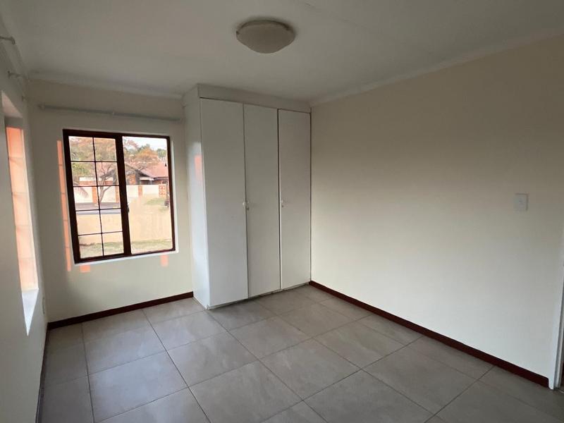 To Let 4 Bedroom Property for Rent in Olympus AH Gauteng