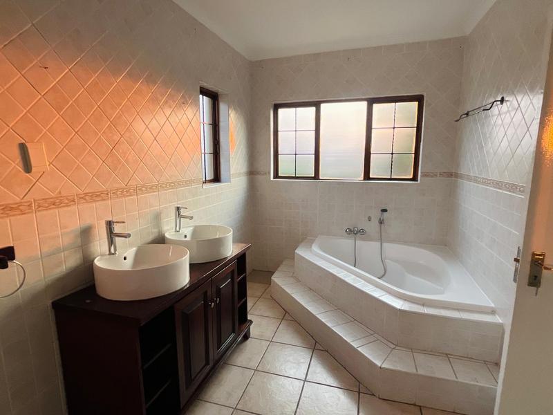 To Let 4 Bedroom Property for Rent in Olympus AH Gauteng