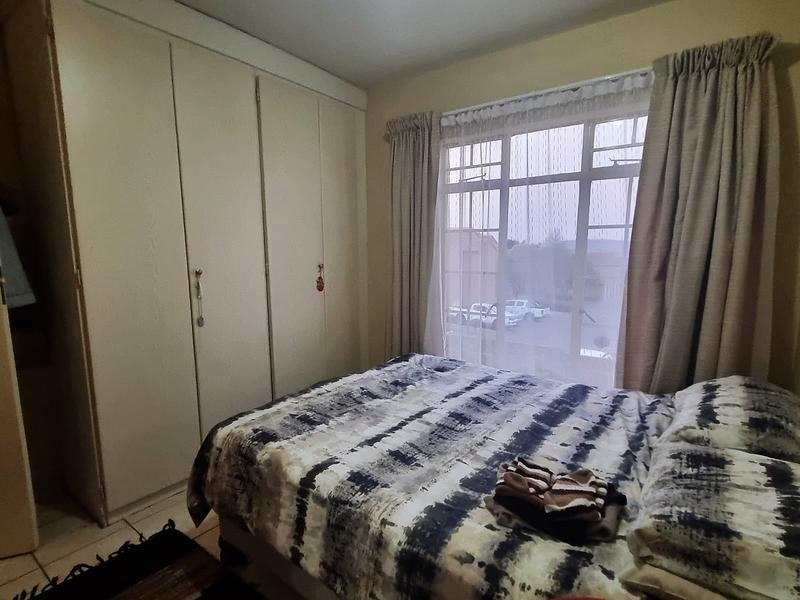 To Let 2 Bedroom Property for Rent in Olympus AH Gauteng