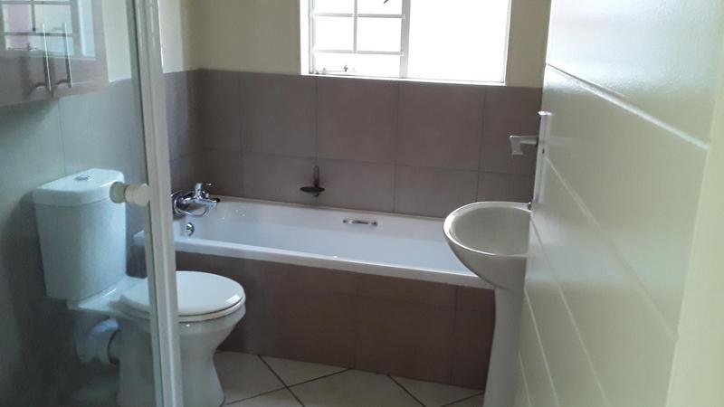 To Let 2 Bedroom Property for Rent in Stone Ridge Gauteng