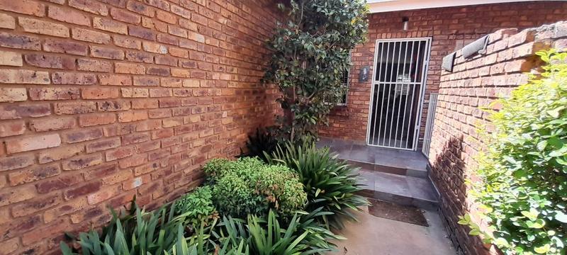 3 Bedroom Property for Sale in Clubview Gauteng