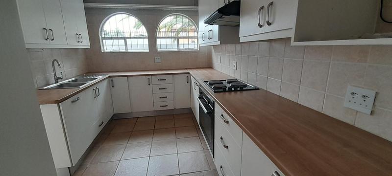 4 Bedroom Property for Sale in Hennopspark Gauteng