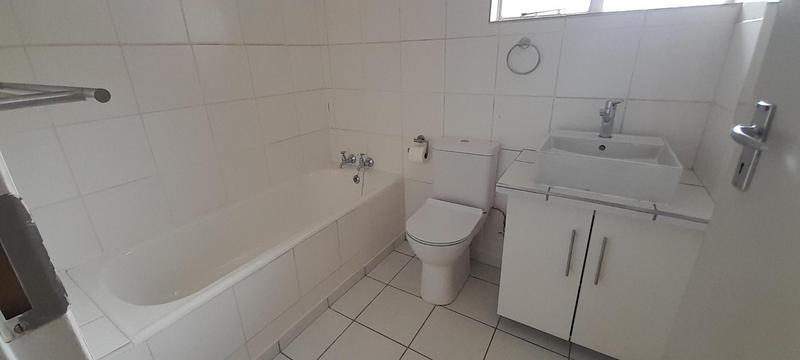 4 Bedroom Property for Sale in Hennopspark Gauteng