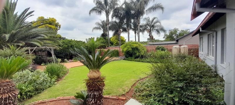 4 Bedroom Property for Sale in Hennopspark Gauteng