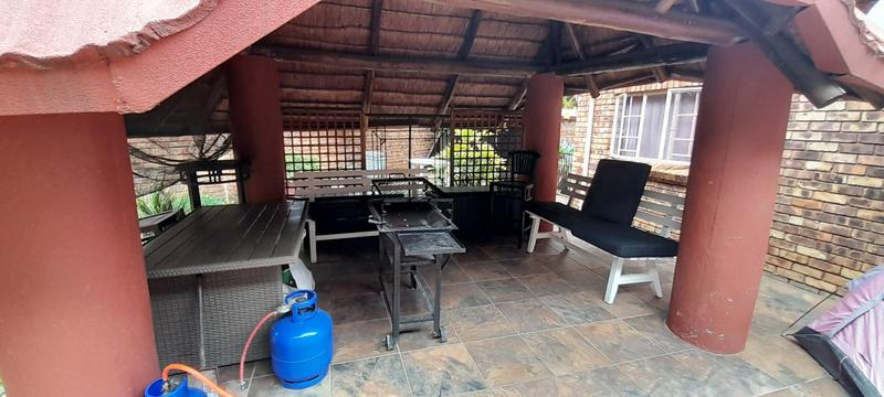 3 Bedroom Property for Sale in Wierda Park Gauteng