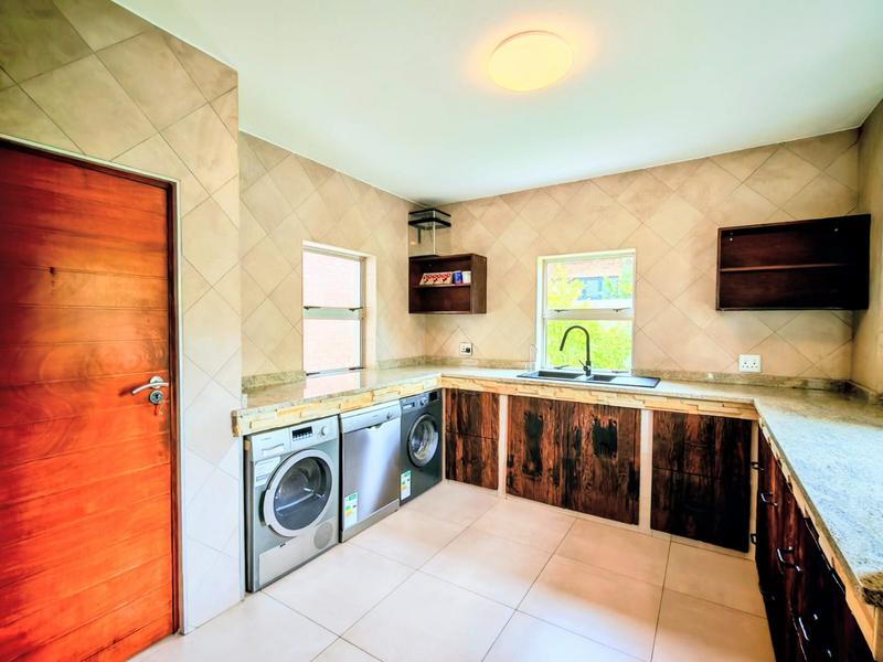 6 Bedroom Property for Sale in Montana Park Gauteng