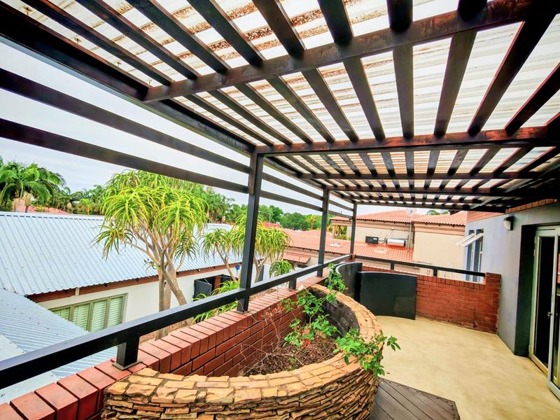 6 Bedroom Property for Sale in Montana Park Gauteng