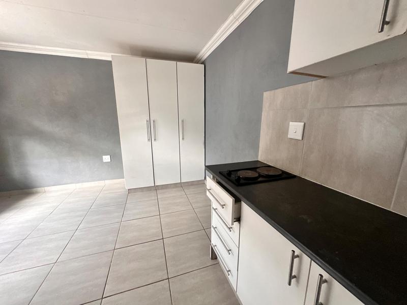 6 Bedroom Property for Sale in Soshanguve Gauteng