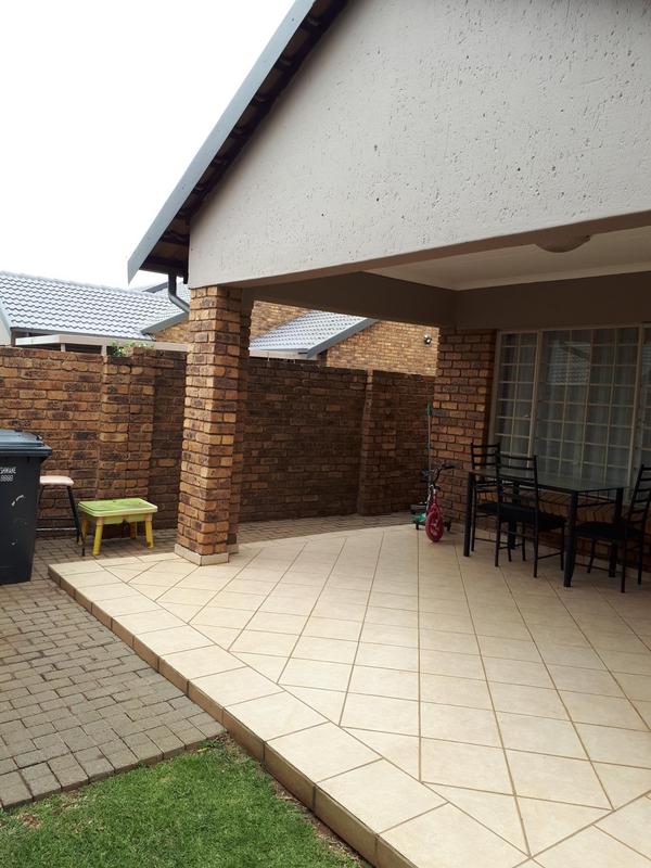 2 Bedroom Property for Sale in Amberfield Gauteng
