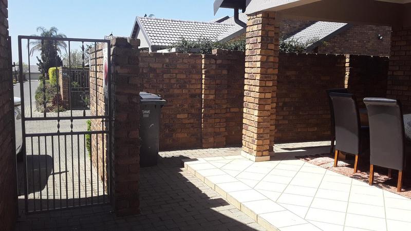 2 Bedroom Property for Sale in Amberfield Gauteng