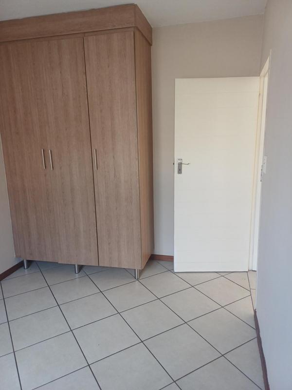 2 Bedroom Property for Sale in Stone Ridge Gauteng