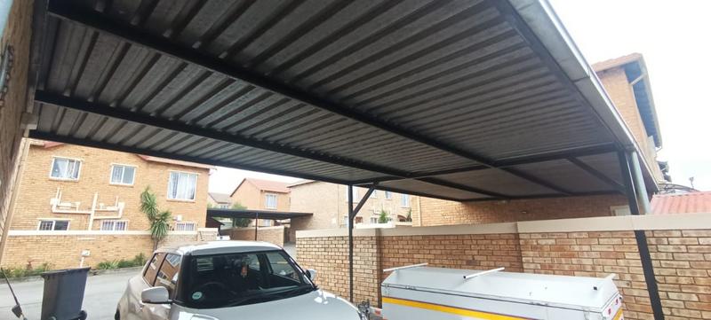 To Let 2 Bedroom Property for Rent in Strubensvallei Gauteng