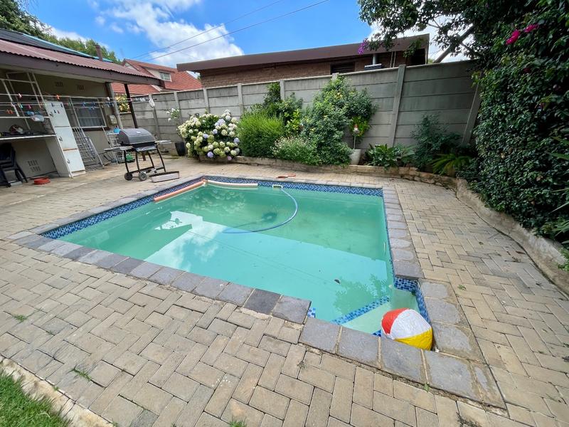 4 Bedroom Property for Sale in Krugersdorp North Gauteng