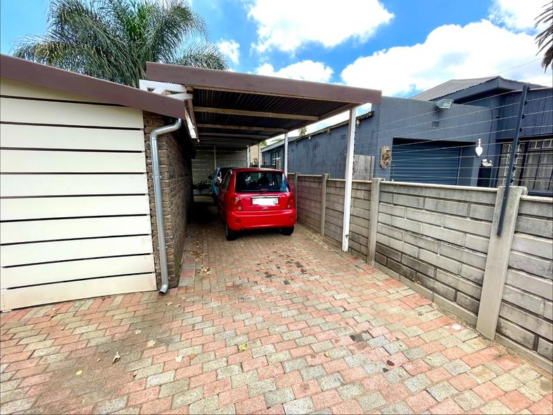 4 Bedroom Property for Sale in Krugersdorp North Gauteng