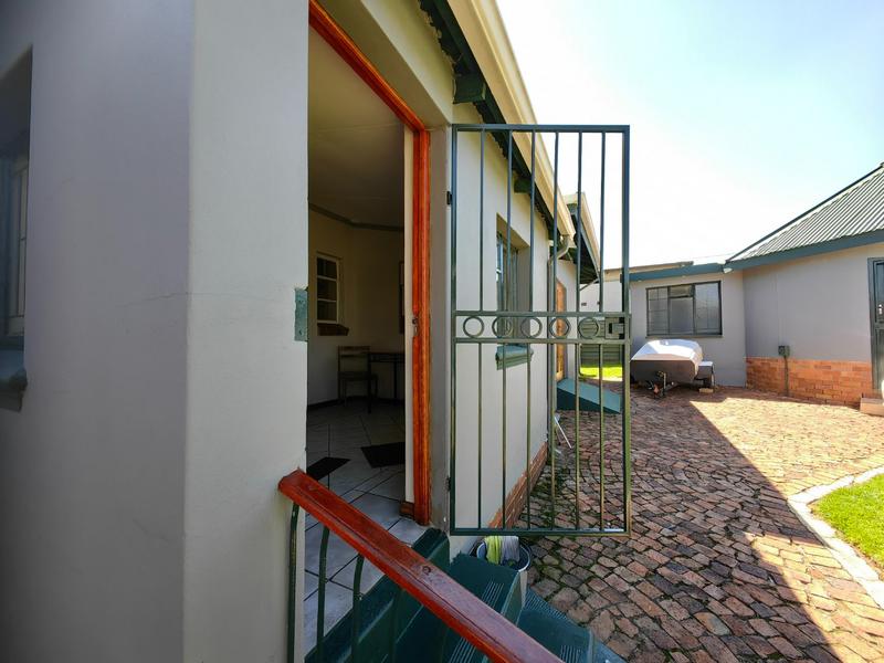 Commercial Property for Sale in Monument Gauteng