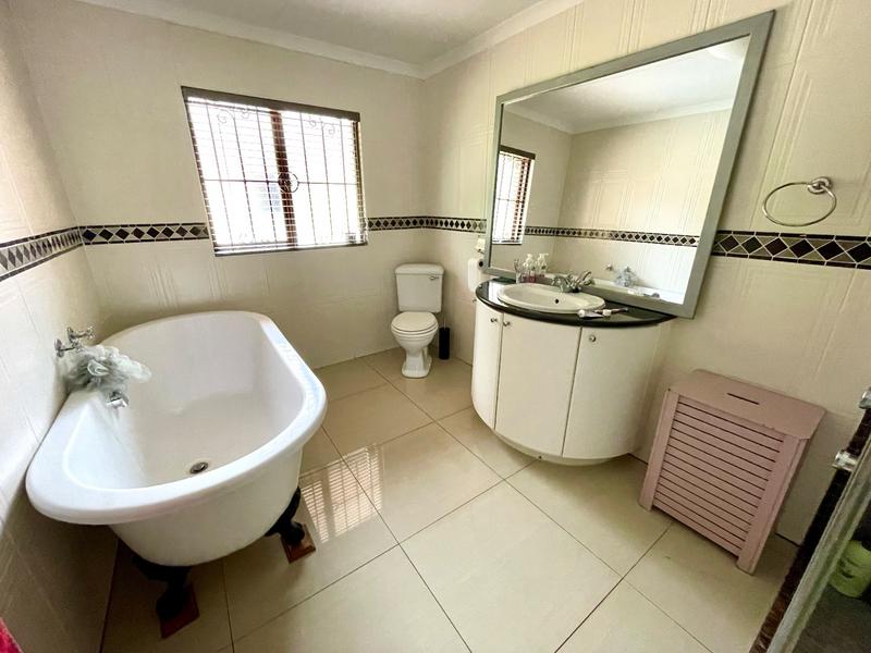 3 Bedroom Property for Sale in Noordheuwel Gauteng