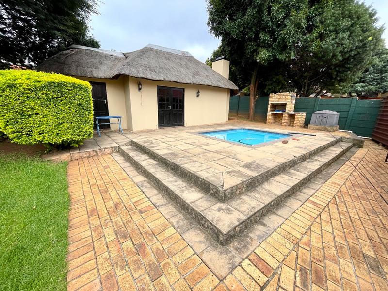 3 Bedroom Property for Sale in Noordheuwel Gauteng