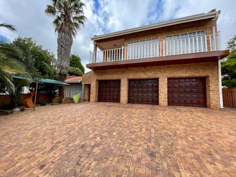 4 Bedroom Property for Sale in Noordheuwel Gauteng