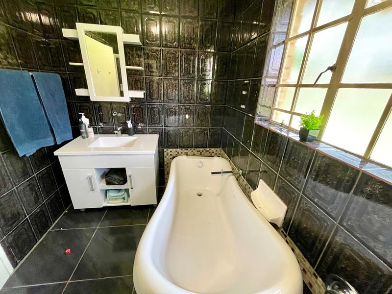 4 Bedroom Property for Sale in Noordheuwel Gauteng