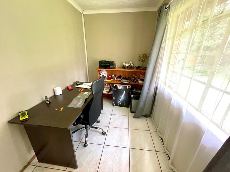 4 Bedroom Property for Sale in Noordheuwel Gauteng