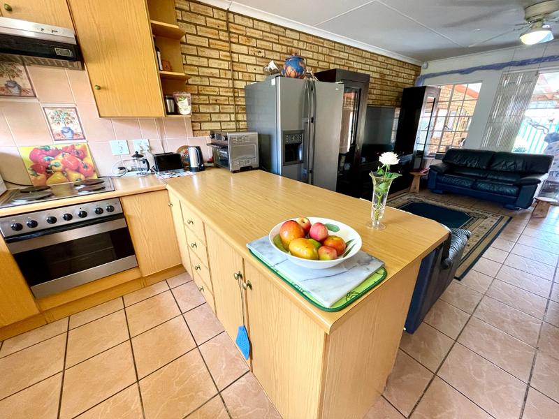 3 Bedroom Property for Sale in Noordheuwel Gauteng