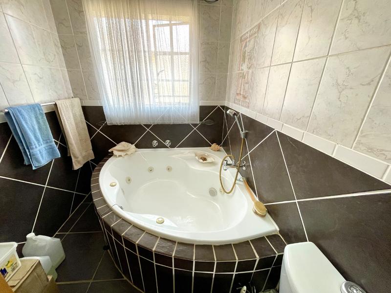 3 Bedroom Property for Sale in Noordheuwel Gauteng