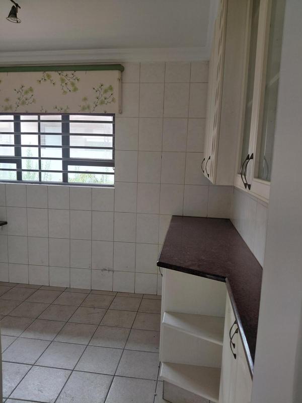 To Let 4 Bedroom Property for Rent in Bedfordview Gauteng