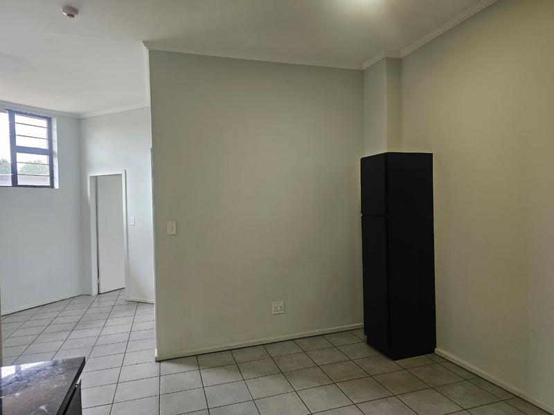 To Let 2 Bedroom Property for Rent in Florida Gauteng