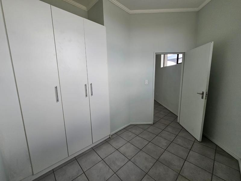 To Let 2 Bedroom Property for Rent in Florida Gauteng