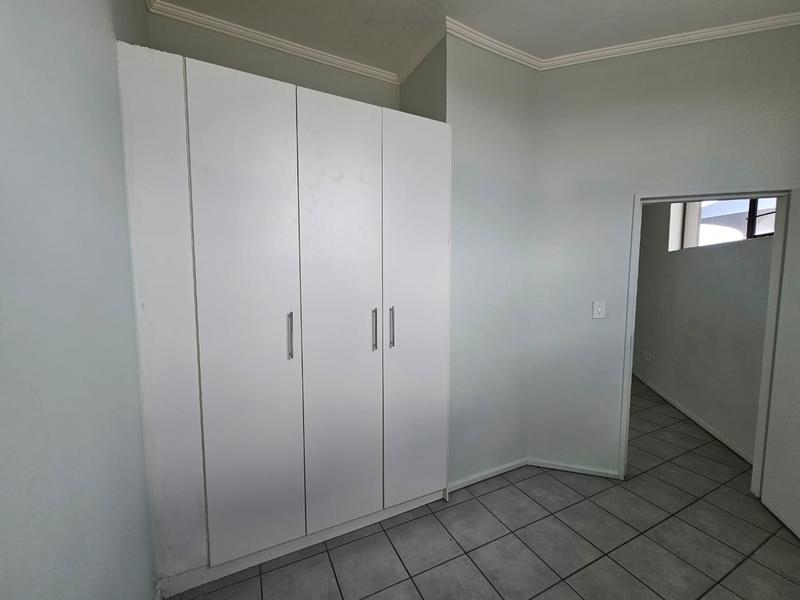 To Let 2 Bedroom Property for Rent in Florida Gauteng