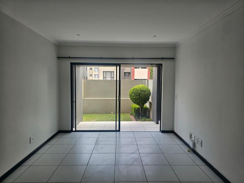To Let 1 Bedroom Property for Rent in Lonehill Gauteng