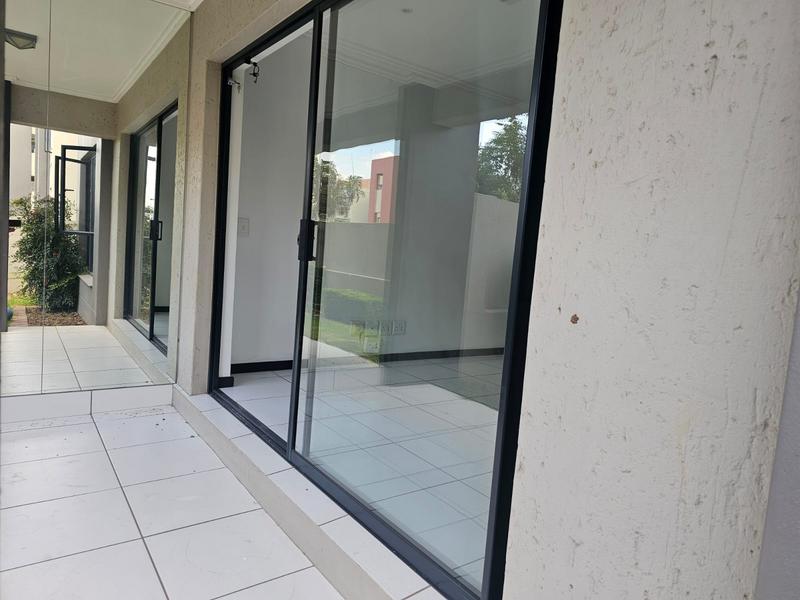 To Let 1 Bedroom Property for Rent in Lonehill Gauteng