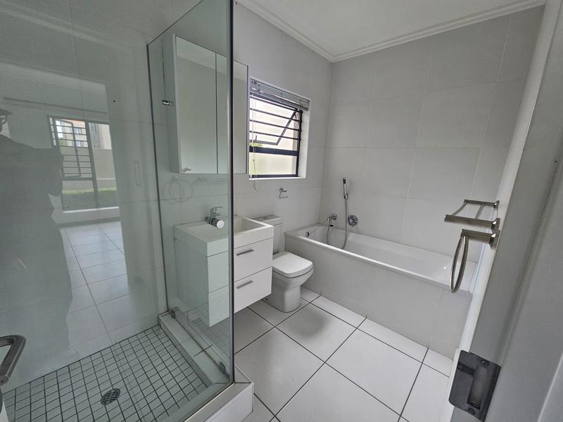 To Let 1 Bedroom Property for Rent in Lonehill Gauteng