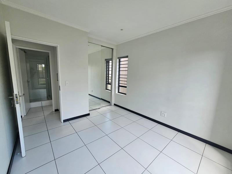To Let 1 Bedroom Property for Rent in Lonehill Gauteng