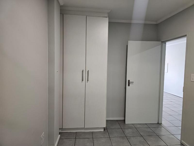 To Let 2 Bedroom Property for Rent in Roodepoort Gauteng