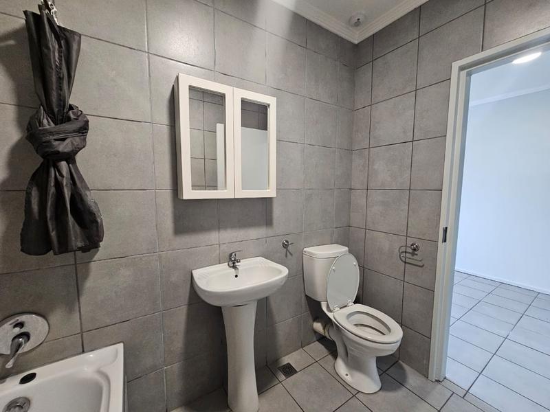 To Let 2 Bedroom Property for Rent in Roodepoort Gauteng