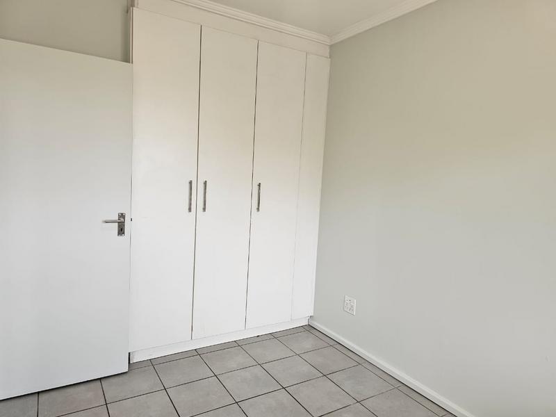 To Let 2 Bedroom Property for Rent in Roodepoort Gauteng
