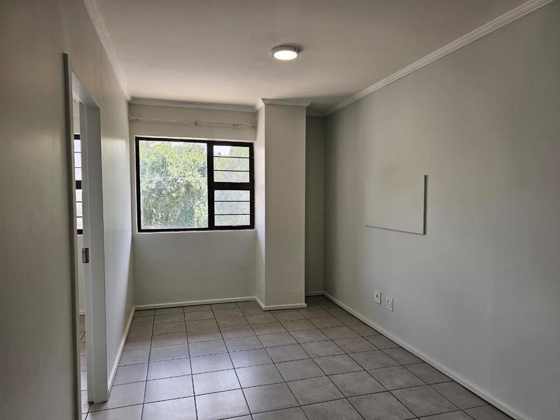 To Let 2 Bedroom Property for Rent in Roodepoort Gauteng