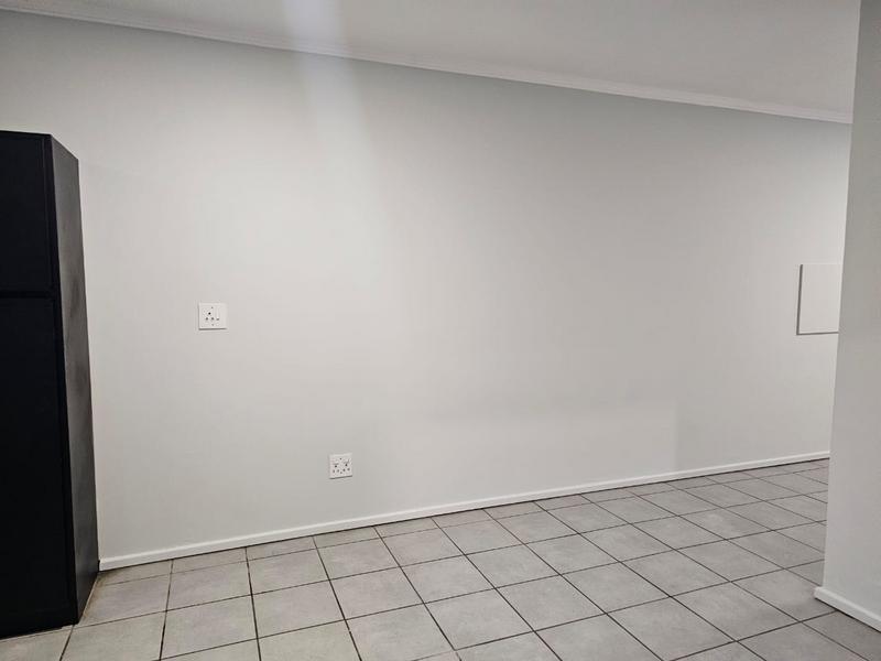 To Let 2 Bedroom Property for Rent in Roodepoort Gauteng