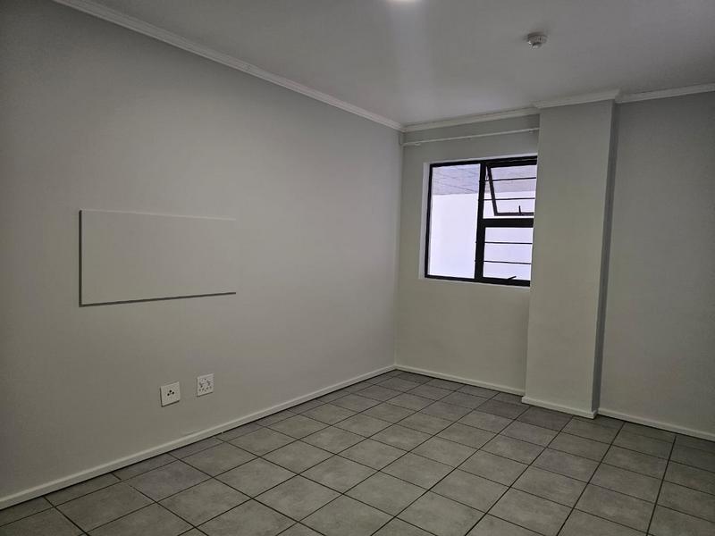 To Let 2 Bedroom Property for Rent in Roodepoort Gauteng